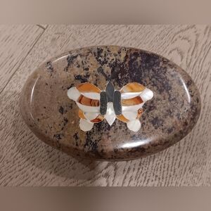 VINTAGE Soapstone Mother of Pearl Butterfly Trinket Box